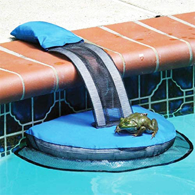 Small Animal Rescue Swimming Pool Frog Net