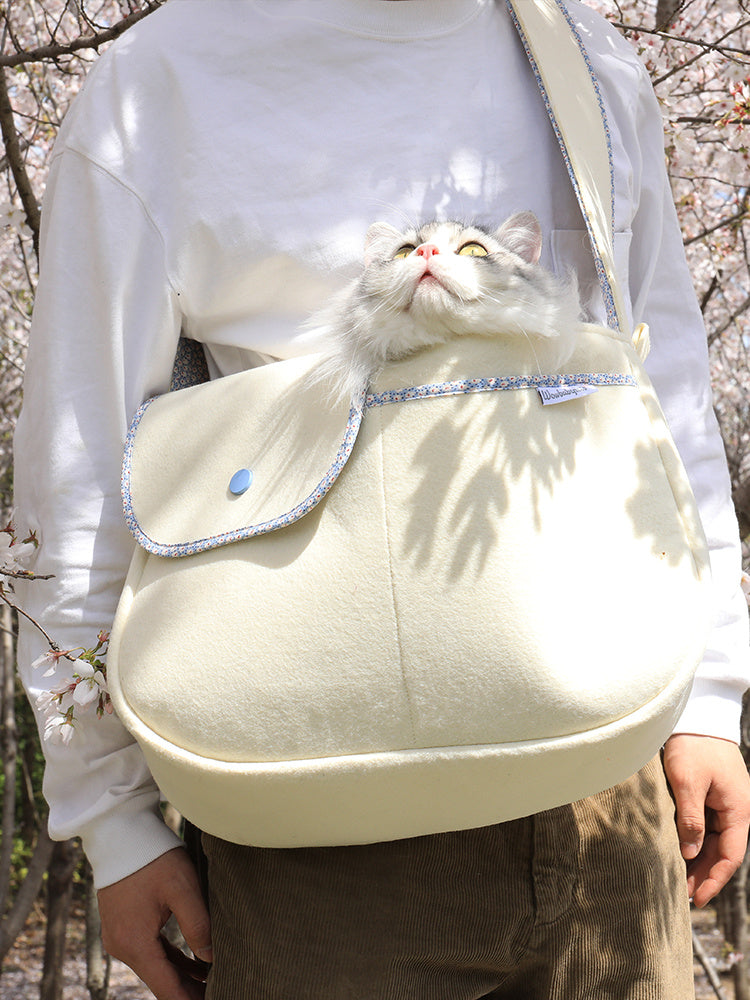 Korea  Cat Bags Go Out Portable